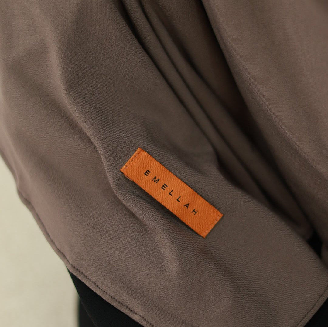 Elegant Cover Taupe